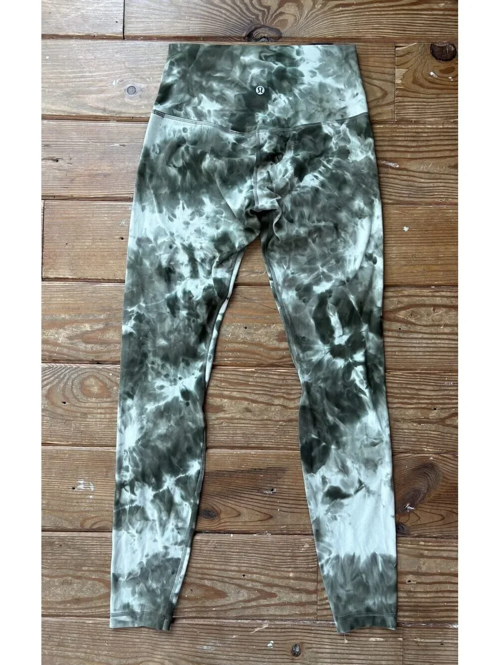 Lululemon Size 6 Olive Green Tie Dye High Rise Leggings